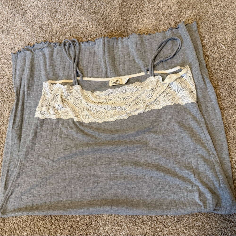 Hillard & Hanson Gray Top with Lace Accent